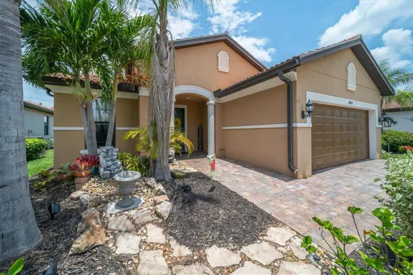 Property Slideshow image 2 of 73 | 19851 quisto st, Venice, FL, 34293