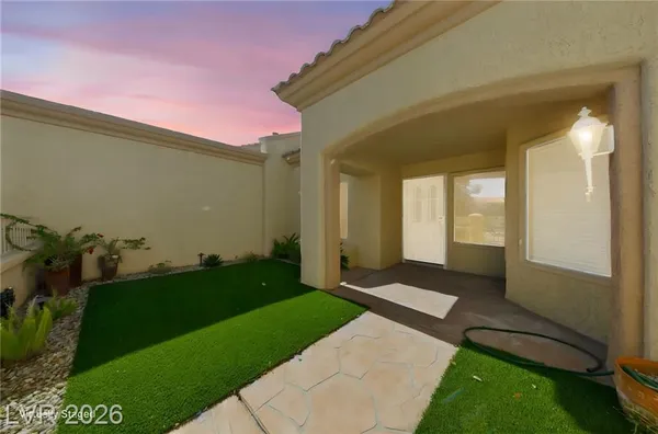 Property Slideshow image 2 of 70 | 9837 villa ridge dr, Las Vegas, NV, 89134
