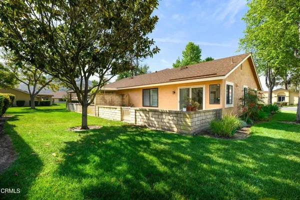 Property Slideshow image 3 of 33 | 44112 village 44 44, Camarillo, CA, 93012