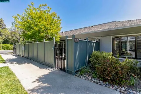 Property Slideshow image 3 of 59 | 1109 golden rain rd 4, Walnut Creek, CA, 94595