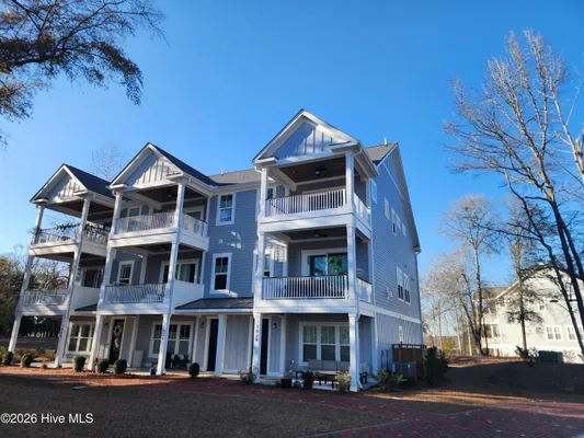 Property Slideshow image 3 of 47 | 1028 mariners view way, Castle Hayne, NC, 28429