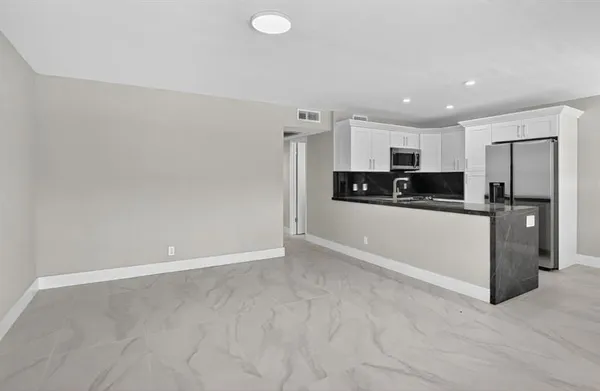 Property Slideshow image 3 of 69 | 186 upminster i # 186, Deerfield Beach, FL, 33442