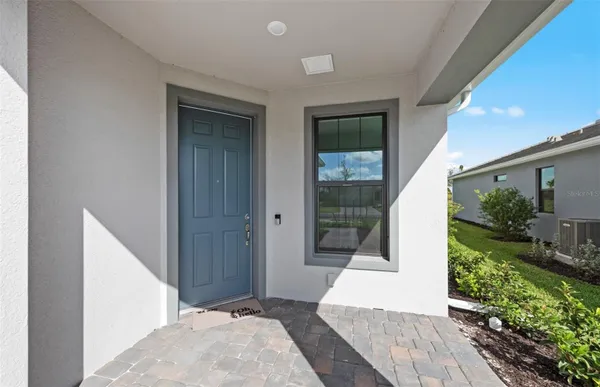 Property Slideshow image 2 of 26 | 18917 indian rock pl, Lakewood Ranch, FL, 34211
