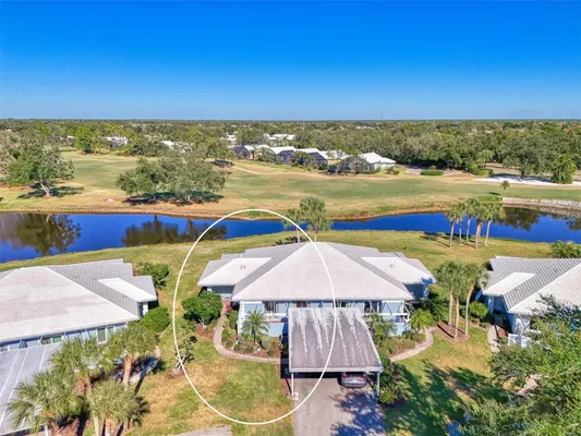 Property Slideshow image 3 of 65 | 461 wexford cir 91, Venice, FL, 34293