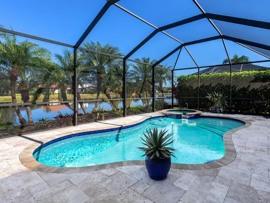 Property Slideshow image 2 of 81 | 12729 fontana loop, Lakewood Ranch, FL, 34211