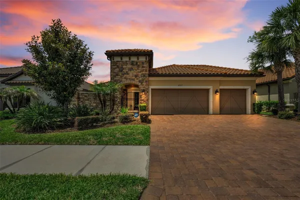 Property Slideshow image 2 of 80 | 8707 sorano villa dr, Tampa, FL, 33647