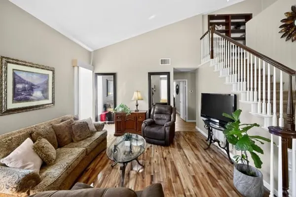Property Slideshow image 3 of 30 | 40455 via tapadero, Murrieta, CA, 92562