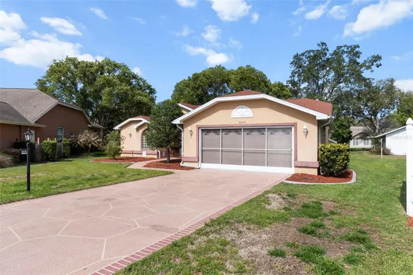 Property Slideshow image 2 of 54 | 3047 rippling brook way, Spring Hill, FL, 34606