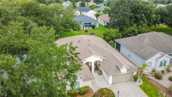 Property Slideshow image 2 of 70 | 25243 river crest dr, Leesburg, FL, 34748