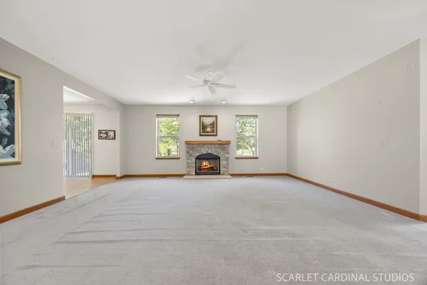 Property Slideshow image 2 of 17 | 768 bohannon cir, Oswego, IL, 60543