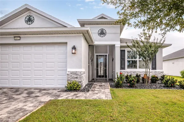 Property Slideshow image 3 of 61 | 8492 hartford way, Mount Dora, FL, 32757