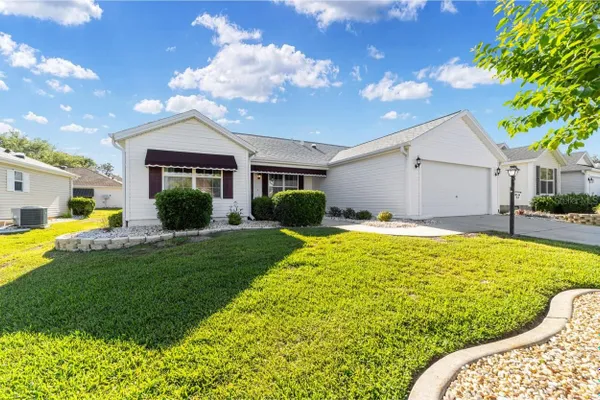 Property Slideshow image 2 of 20 | 17637 se 80th altamaha ct, The Villages, FL, 32162