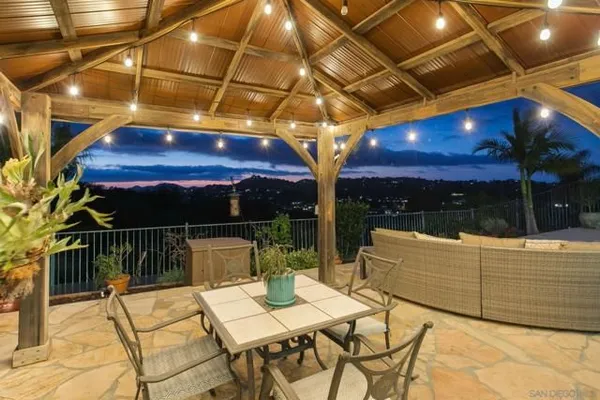 Property Slideshow image 3 of 71 | 27869 dogwood gln, Escondido, CA, 92026