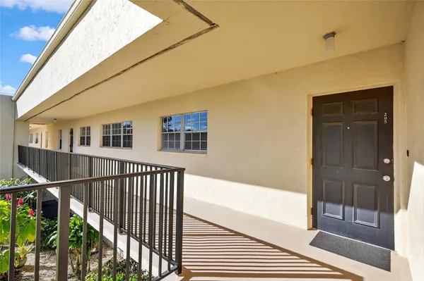 Property Slideshow image 3 of 41 | 7880 palm aire ln 205, Sarasota, FL, 34243