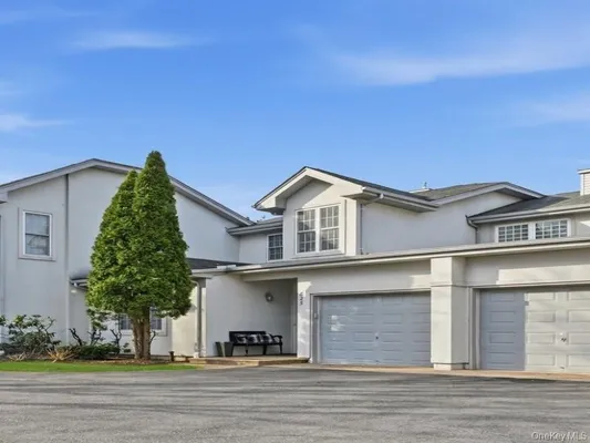 Property Slideshow image 2 of 21 | 625 madeira blvd, Huntington, NY, 11747