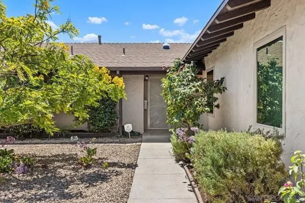 Property Slideshow image 3 of 55 | 12535 horado rd, San Diego, CA, 92128