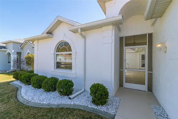 Property Slideshow image 2 of 40 | 5916 nw 27th pl, Ocala, FL, 34482