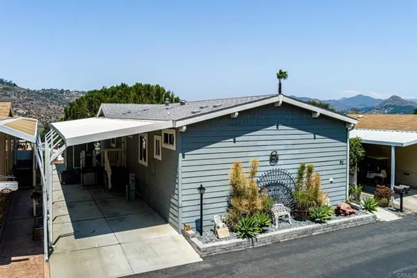 Property Slideshow image 2 of 42 | 4650 dulin rd spc 192, Fallbrook, CA, 92028