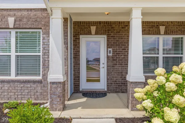 Property Slideshow image 2 of 55 | 5156 cheever dr, Indianapolis, IN, 46239
