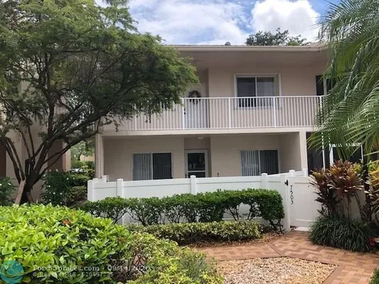 Property Slideshow image 2 of 10 | 7501 trent dr 101, Tamarac, FL, 33321