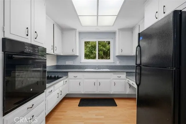 Property Slideshow image 2 of 37 | 185 avenida majorca o, Laguna Woods, CA, 92637