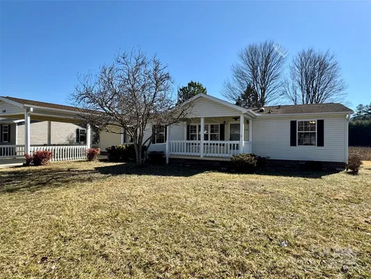 Property Slideshow image 2 of 26 | 436 riverwind dr, Hendersonville, NC, 28739