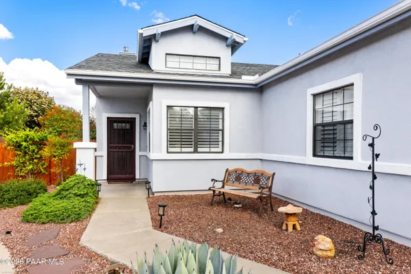 Property Slideshow image 3 of 56 | 1225 gardenia ln, Prescott, AZ, 86305