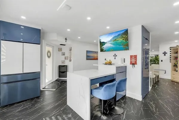 Property Slideshow image 3 of 44 | 1601 abaco dr m1, Coconut Creek, FL, 33066