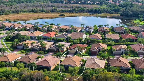 Property Slideshow image 3 of 64 | 5934 caspian tern dr, Sarasota, FL, 34238