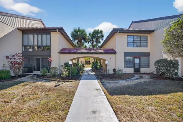 Property Slideshow image 3 of 36 | 1111 w faith cir 2006, Bradenton, FL, 34212