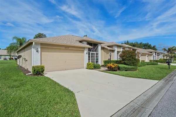 Property Slideshow image 2 of 55 | 18129 baywood forest dr, Hudson, FL, 34667