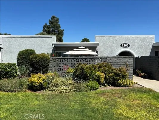 Property Slideshow image 2 of 50 | 2205 via mariposa e g, Laguna Woods, CA, 92637