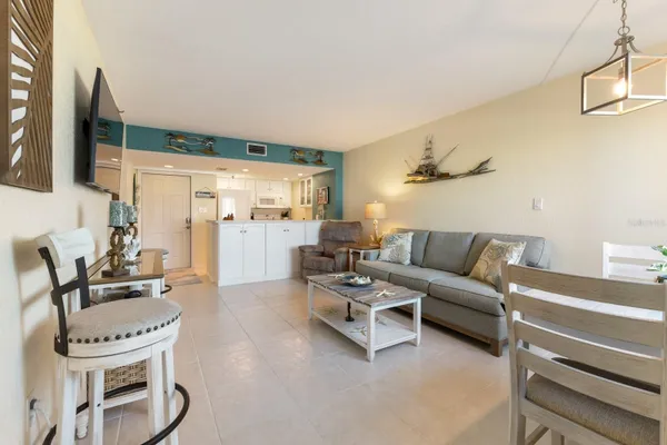 Property Slideshow image 3 of 31 | 3160 matecumbe key rd apt 212, Punta Gorda, FL, 33955