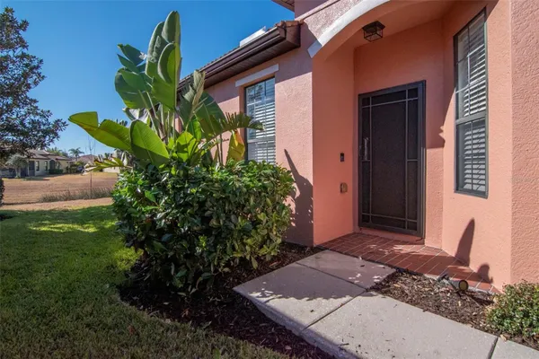 Property Slideshow image 3 of 51 | 125 shell falls dr, Apollo Beach, FL, 33572