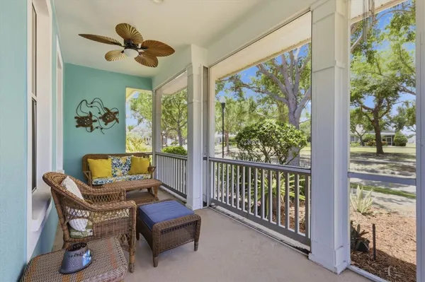 Property Slideshow image 2 of 39 | 5318 golden isles dr, Apollo Beach, FL, 33572
