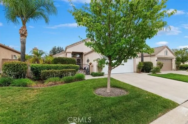 Property Slideshow image 3 of 59 | 23975 via pamilla, Murrieta, CA, 92562
