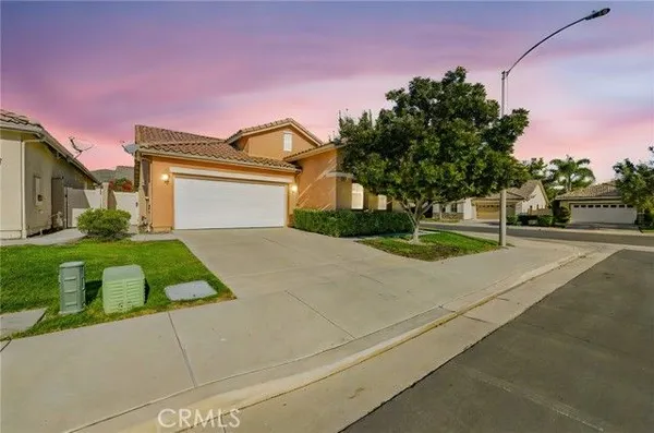 Property Slideshow image 2 of 48 | 28338 pleasanton ct, Menifee, CA, 92584