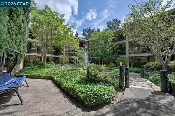 Property Slideshow image 3 of 58 | 1129 avenida sevilla 4c, Walnut Creek, CA, 94595