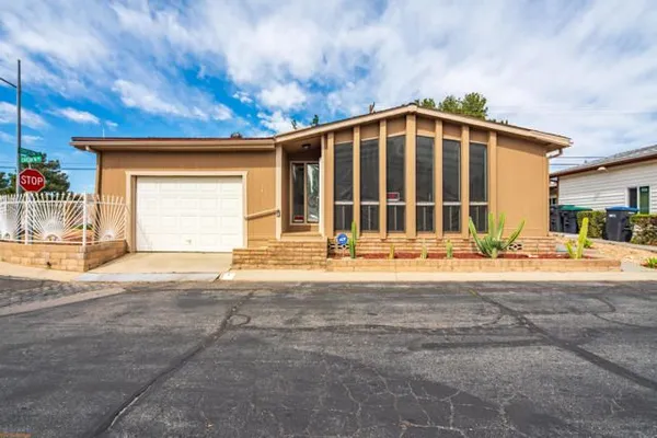 Property Slideshow image 2 of 30 | 91605 w wilson unit #1 st #1 street, Banning, CA, 92220