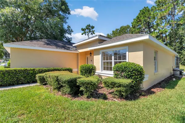 Property Slideshow image 2 of 27 | 11745 sw 72nd cir, Ocala, FL, 34476