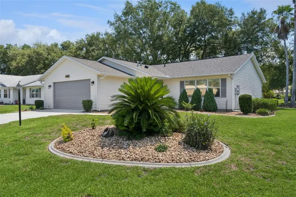 Property Slideshow image 3 of 31 | 27211 racquet cir, Leesburg, FL, 34748