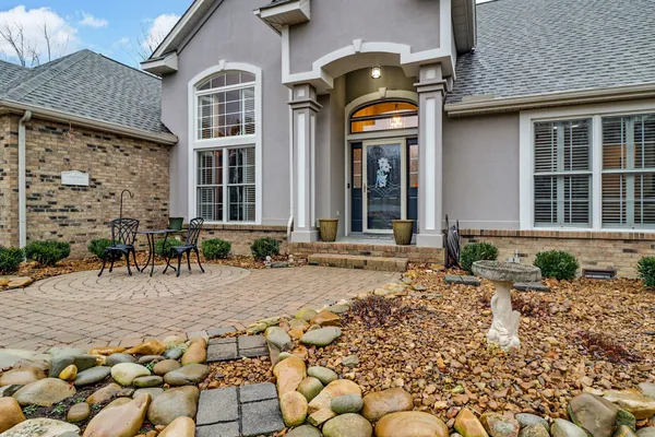 Property Slideshow image 2 of 47 | 33 hemlock ct, Crossville, TN, 38558