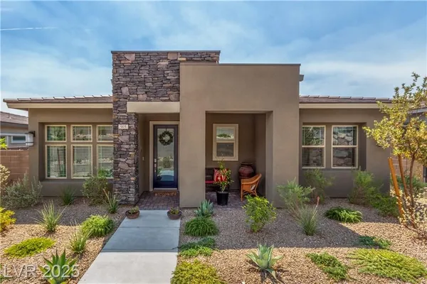 Property Slideshow image 2 of 43 | 905 belleforte ln, Las Vegas, NV, 89138
