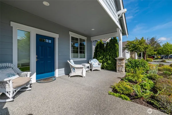 Property Slideshow image 2 of 35 | 139 s 47th st, Mount Vernon, WA, 98274