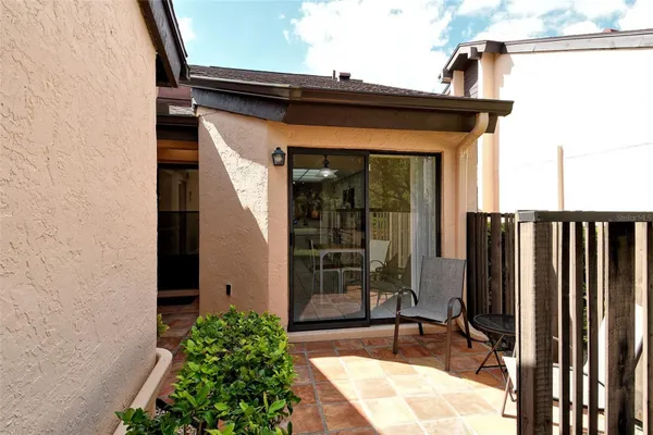 Property Slideshow image 2 of 38 | 6261 timber lake dr f6, Sarasota, FL, 34243
