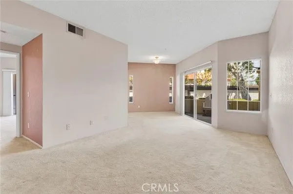 Property Slideshow image 3 of 35 | 19111 palo verde dr, Apple Valley, CA, 92308