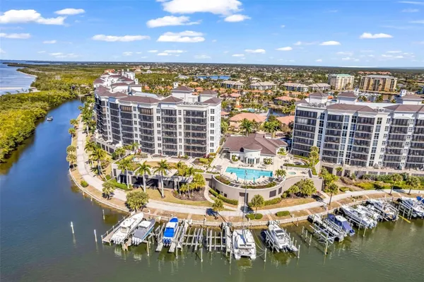 Property Slideshow image 2 of 78 | 3333 sunset key cir 204, Punta Gorda, FL, 33955