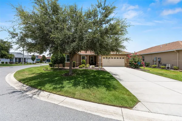 Property Slideshow image 2 of 43 | 9222 sw 97th cir, Ocala, FL, 34481