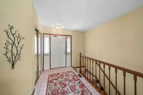 Property Slideshow image 3 of 23 | 20826 w torrey pines, Plainfield, IL, 60544