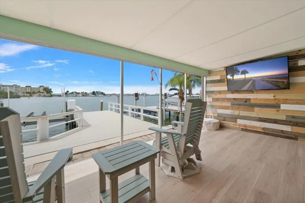 Property Slideshow image 3 of 49 | 580 boca ciega point blvd 1, St Petersburg, FL, 33708